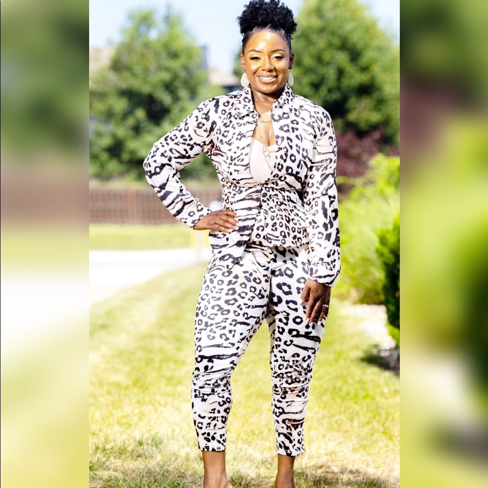 Leopard Animal Print 2 pc Women Xl